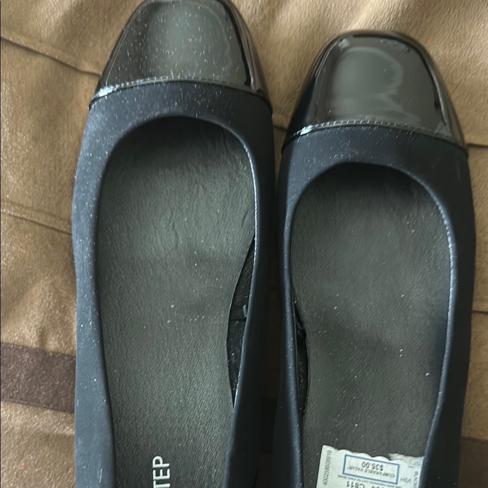 Life Stride Black Women's Flats